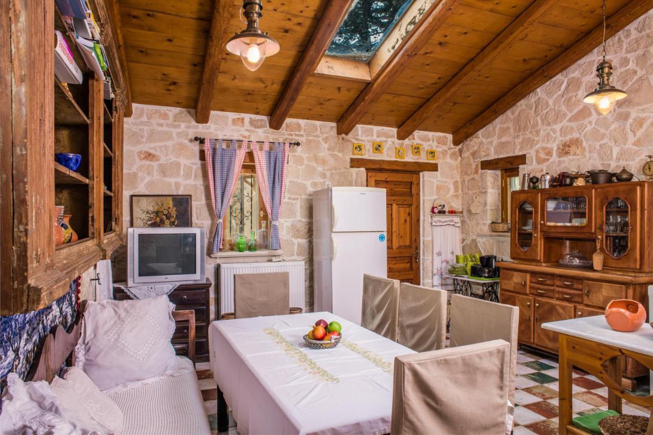 Jianni'S Villa - Stone Villa In The Greenery!! Vasilikos  Exterior photo
